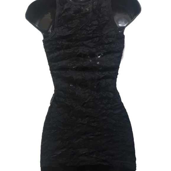 👻Lace back sugar skull tank - Picture 3 of 4